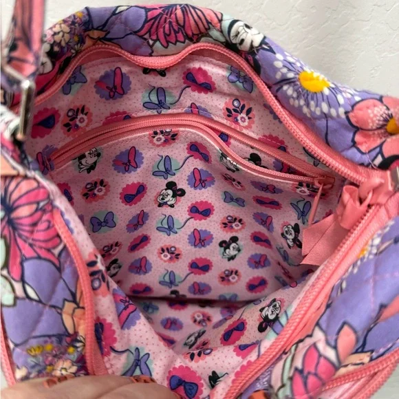 Vera Bradley Minnie Mouse Garden Party Triple Zip Hipster Crossbody Bag. EUC - Picture 4 of 5